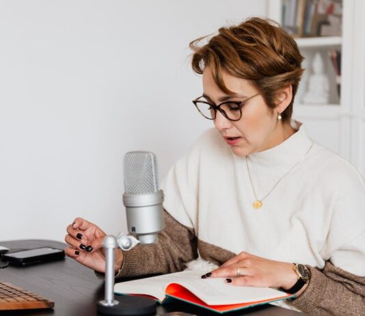 Czy warto mieć dwa telefony?