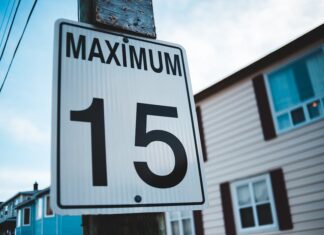 Jaki samochód kupić do 15 tys? Czy 15 latek może zostać sam w domu na noc?