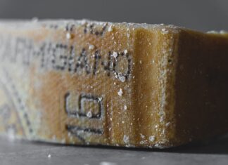 Czy 16 latek może prowadzić firmę? Czy 16 latek może podpisać umowę kupna sprzedaży?