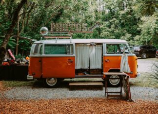 Jakie 10 letnie auto warto kupić?