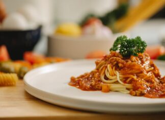 Co podać do spaghetti bolognese?