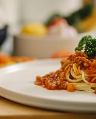Co podać do spaghetti bolognese?