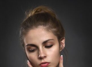 Jak długo można nosić paznokcie akrylowe?